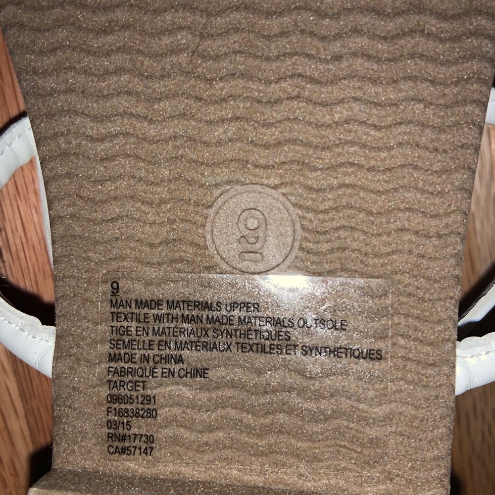 Sandals - never warn - Picture 3 of 3